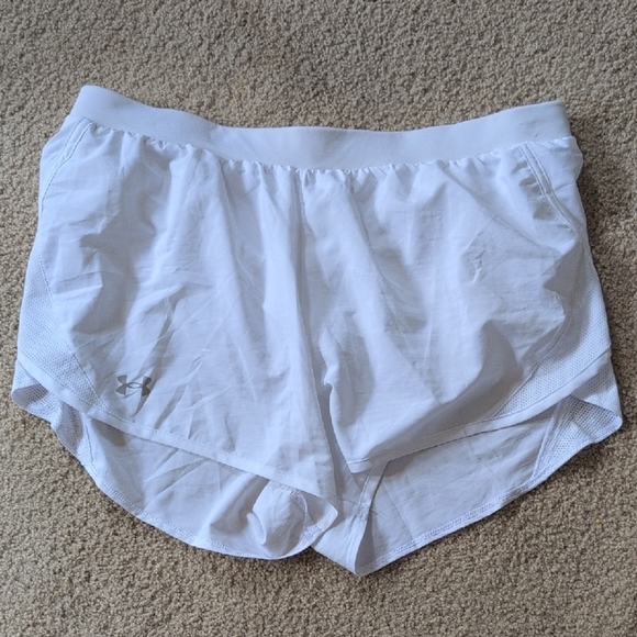 Under Armour Loose White Athletic Workout Shorts Size XL - Picture 1 of 6
